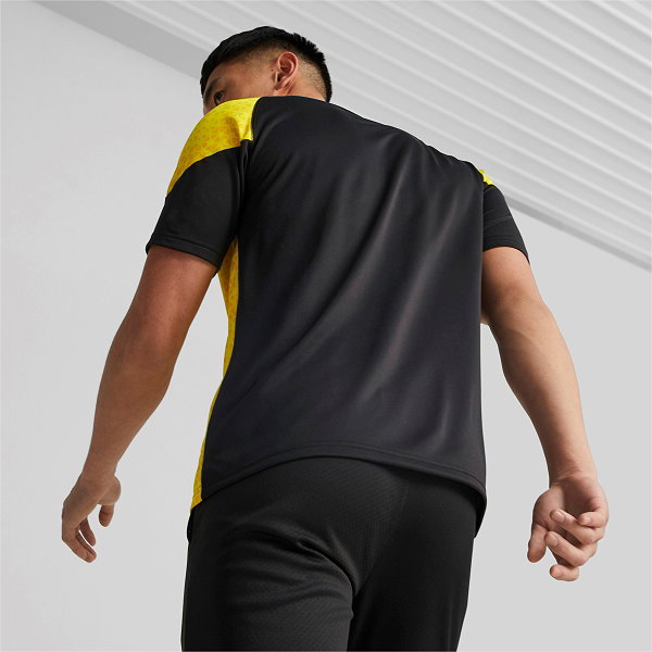 6464a4eae809dd54b07c7ee2