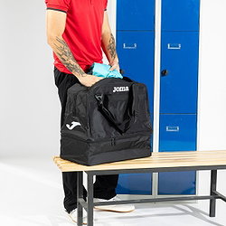 Présentation: Joma Training III (Large) Sac De Sport Avec Compartiment Inférieur - Noir