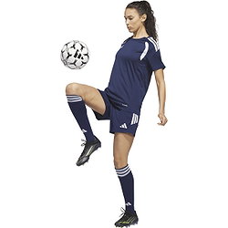 Présentation: Adidas Tiro 26 Short Femmes - Marine / Blanc