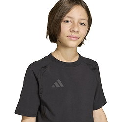 Présentation: Adidas Tiro Travel T-Shirt Enfants - Noir