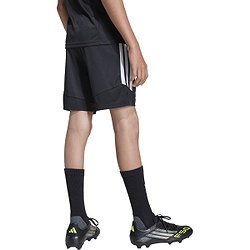 Présentation: Adidas Tiro 26 Short D'entraînement Enfants - Noir