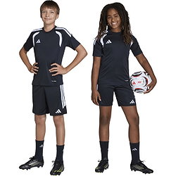 Présentation: Adidas Tiro 26 Short D'entraînement Enfants - Noir